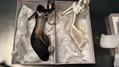 Jimmy choo

Size 36 to 41

120 dhs🇦🇪🇦🇪

Zain103
♥️♥️♥️