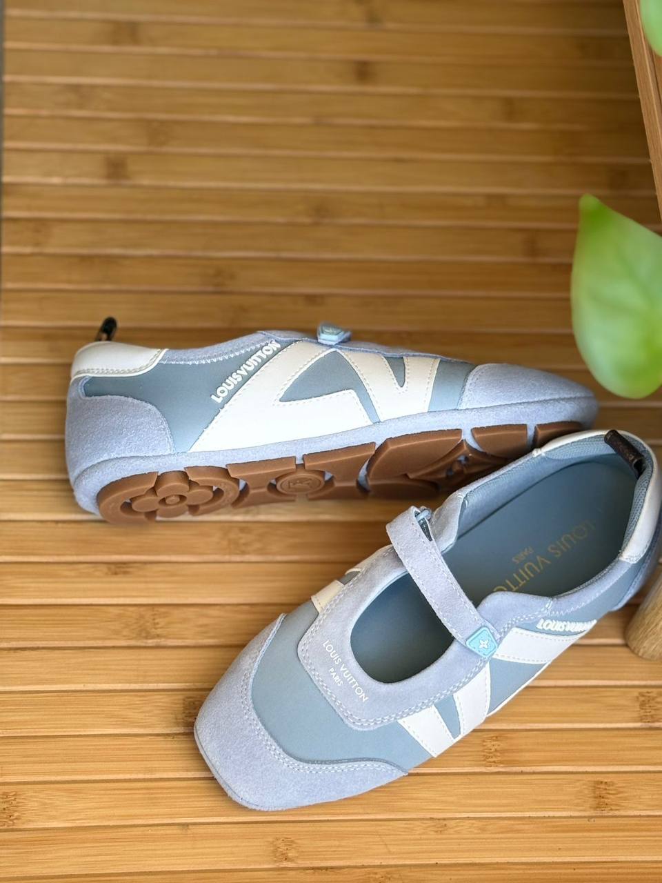 LV
𝗦𝗶𝘇𝗲 𝟯𝟲 𝘁𝗼𝗼 𝟰𝟭
490 dhs✅

Zain178
♥️♥️♥️
