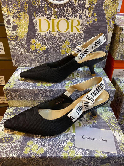 Christian Dior heel, 

Size 36 To 41
100 dhs🇦🇪🇦🇪

Zain120
♥️♥️♥️