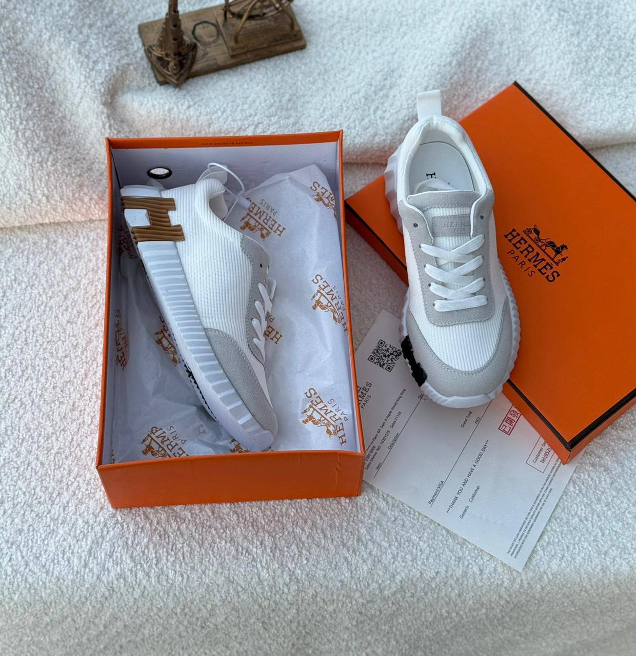 New hermes
Shoes for lady 
Size. 36 to 41. 
130 dhs🪙🌨️

Zain80
♥️♥️♥️