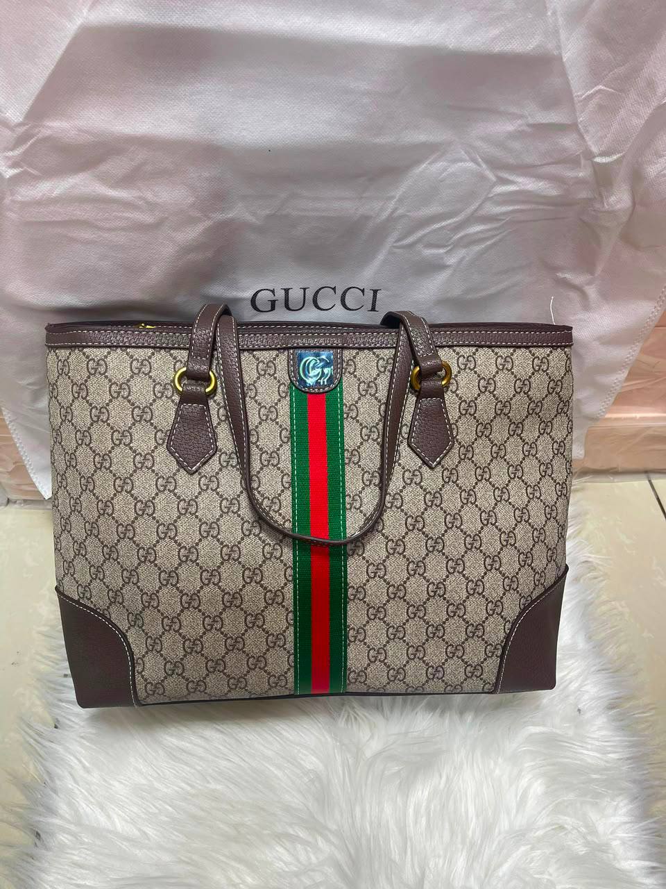 Gucci
85 dhs✅

Zain219
♥️♥️♥️