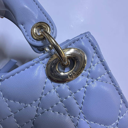 DIOR 

NEW CAME 

HIGH QUALITY 
WITH BOX 

125 dhs🇦🇪🇦🇪

Zain39
♥️♥️♥️