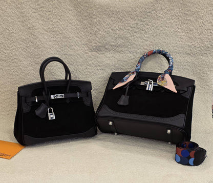 Hermes Bekin 
        30Cm 450 dhs💓
        25Cm 430 dhs💓
Good Quality 

Zain131
♥️♥️♥️