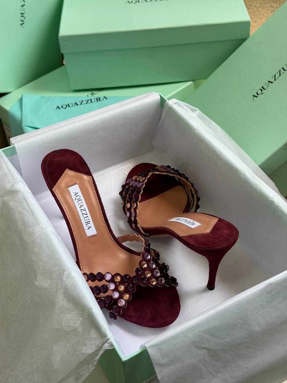 Aquazzura
𝑨𝑨𝑨 𝑸𝑼𝑨𝑳𝑰𝑻𝒀
𝑺𝑰𝒁𝑬 {35 𝒕𝒐 42}
450 dhs✅

Zain81
♥️♥️♥️