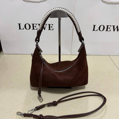 Loewe 
Master
300 dhs🇦🇪🇦🇪
#26cm🥰🥰

Zain228
♥️♥️♥️