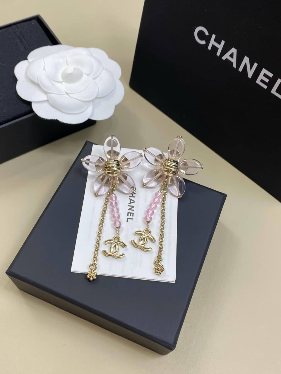CHANEL MASTER
EARRING💫✨
100 DHS🇦🇪🇦🇪
WITH BOX AND PAPER BAG🛍️🎁

Zain89
♥️♥️♥️