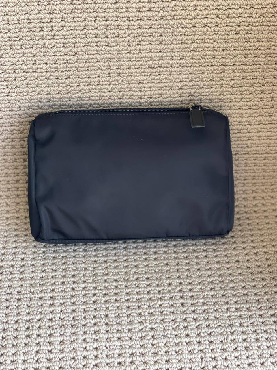 PRADA
Makeup Bag
Clutch

320 dhs🇦🇪🇦🇪

Zain179
♥️♥️♥️