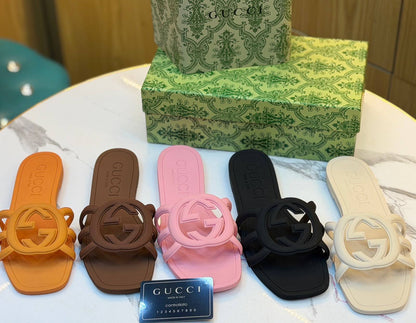 Gucci slipper
Size 36-41
90 dhs✅

Zain296
♥️♥️♥️