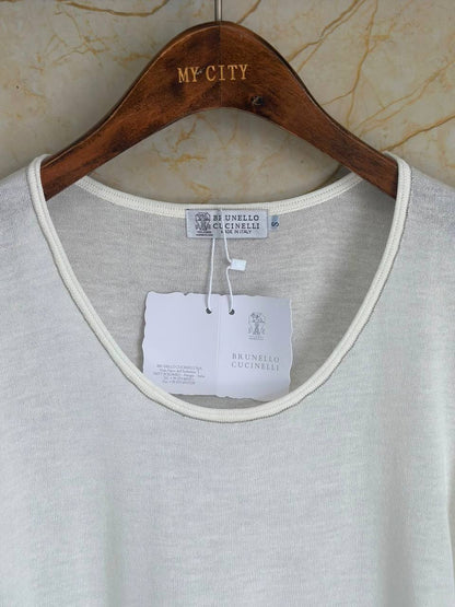BRUNELLO CUCINELLI
Women’s Tshirt 
Master Quality 
SML
350 dhs💓

Zain276
♥️♥️♥️