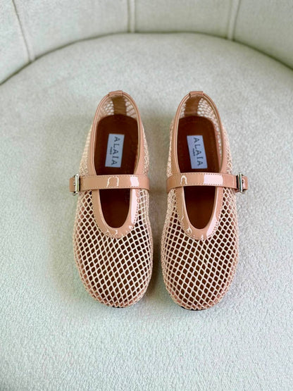ALAIA
Super *AAA* *+* Quality 💯 
With original packing🎁🎁
SIZE:36and41
Available now
450 dhs🇦🇪🇦🇪

Zain309
♥️♥️♥️