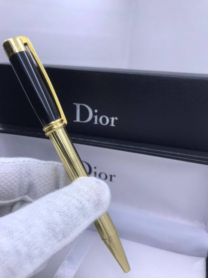 Dior Pen
55 dhs✅

Zain182
♥️♥️♥️