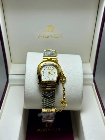 Aigner Ladies

80 dhs🇦🇪🇦🇪

Zain29
♥️♥️♥️