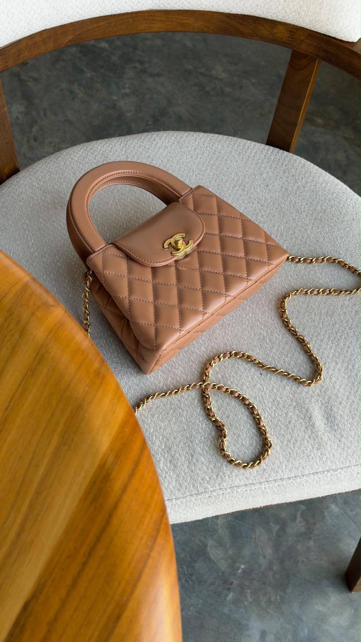 New collection ⚜️
CHANEL 💚
VIP quality 💎
Chanel kelly bag ✨
Size : 19 cm
For Price 👇 WhatsApp✅
0568585901 
0507557372
0552275751 Owner Zain 👌

Zain336
♥️♥️♥️
