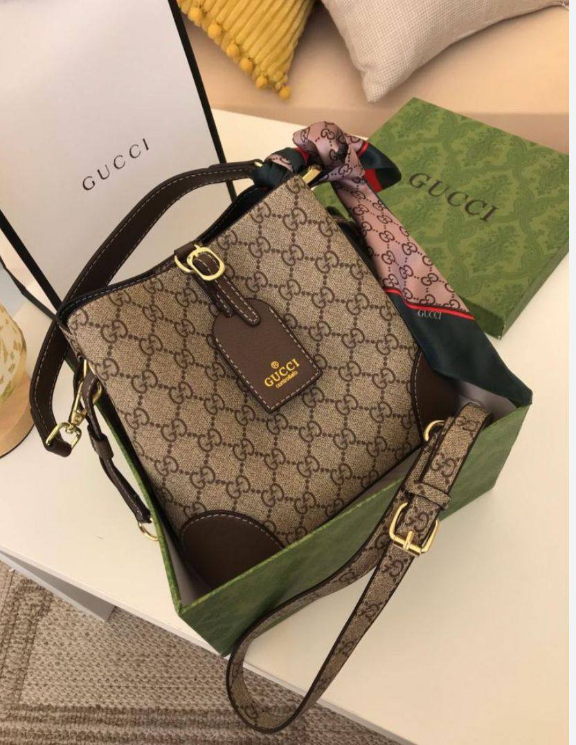 AVAILABLE
BAGS 
Fendi
Lv
Guccii

WITH BOX 🎁 
100 dhs🇦🇪🇦🇪


Zain169
♥️♥️♥️