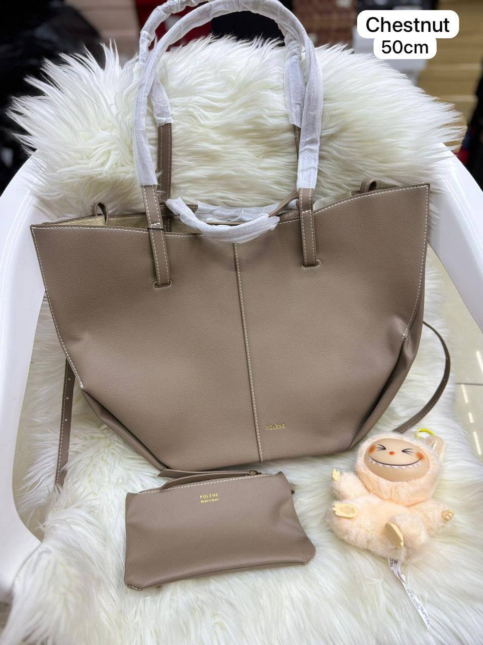 ❤️ Polene Toute
1️⃣ First quality 
Size : 50 ~ 45 * 30 cm
95 dhs✅

Zain115
♥️♥️♥️
