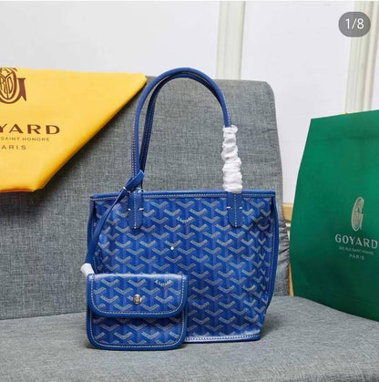 Goyard
30 cm
70 dhs🪙🌨️

Zain17
♥️♥️♥️