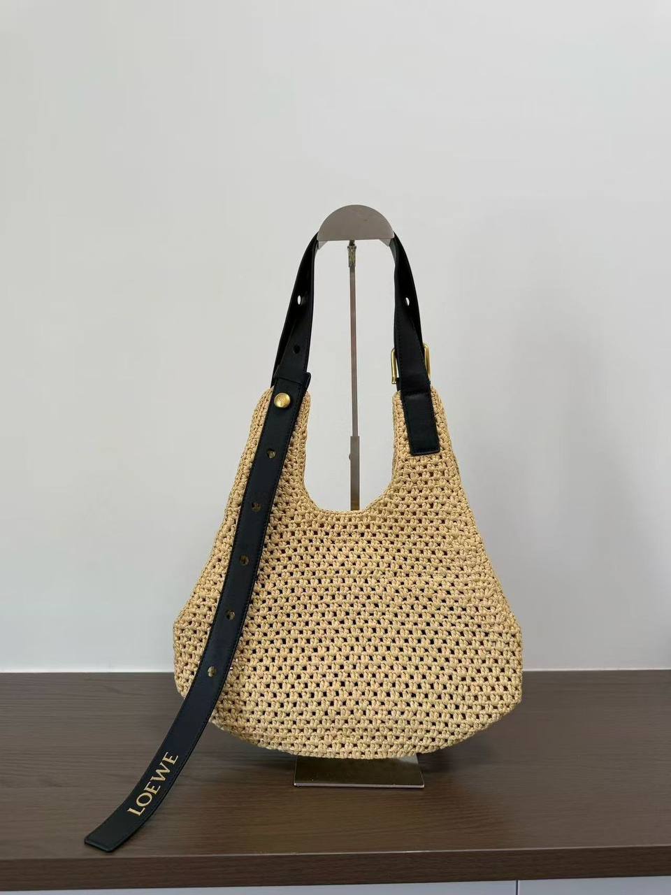 Loewe Beach bag🙋🏻‍♀️🙋🏻‍♀️
Master🌺
350 dhs✅🥰

Zain297
♥️♥️♥️