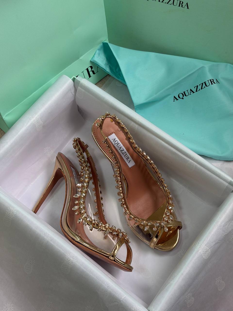Aquazzura
𝑨𝑨𝑨 𝑸𝑼𝑨𝑳𝑰𝑻𝒀
𝑺𝑰𝒁𝑬 {36 𝒕𝒐 41}
450 dhs✅

Zain81
♥️♥️♥️