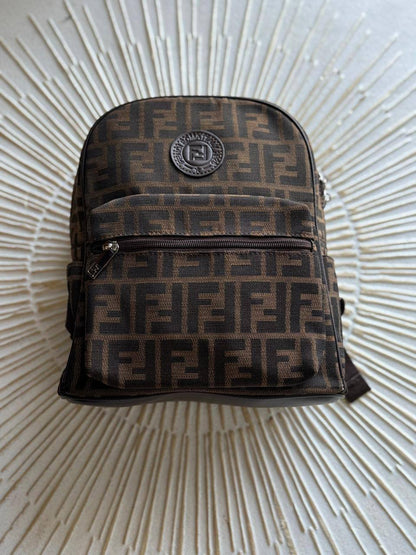New collection{}
Brand : Fendi Dior Gucci 🔥
Super master quality 😍
290 dhs🪙🌨️

Zain261
♥️♥️♥️