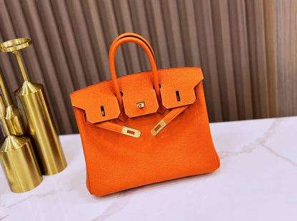 HERMES NEW CAME 
GOOD QUALITY 
100 dhs🇦🇪🇦🇪

Zain295
♥️♥️♥️