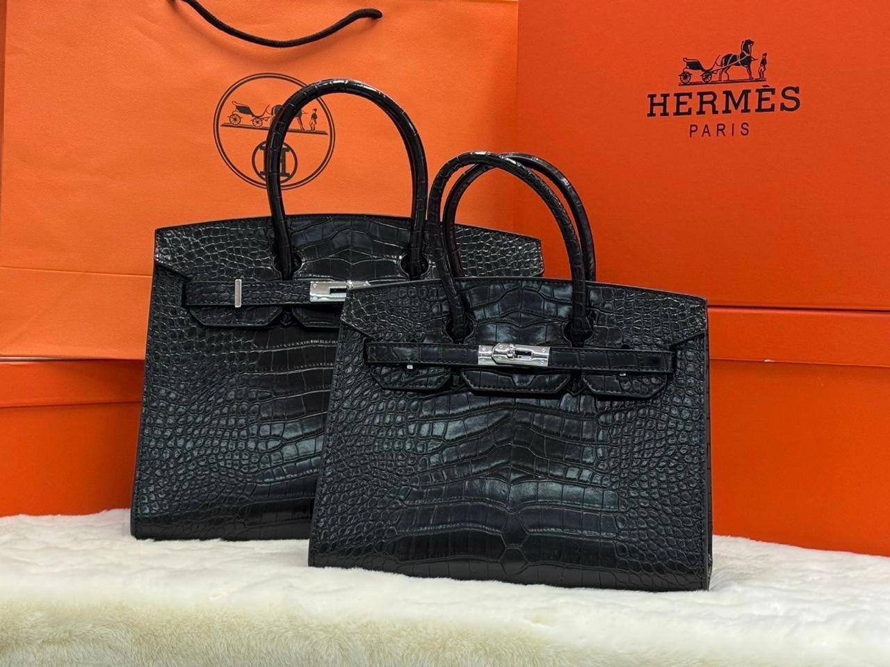 HERMES 
VERY GOOD QUALITY 💯
25 CM 100 DHS🪙🌨️
30 CM 115 DHS🪙🌨️

Zain28
♥️♥️♥️