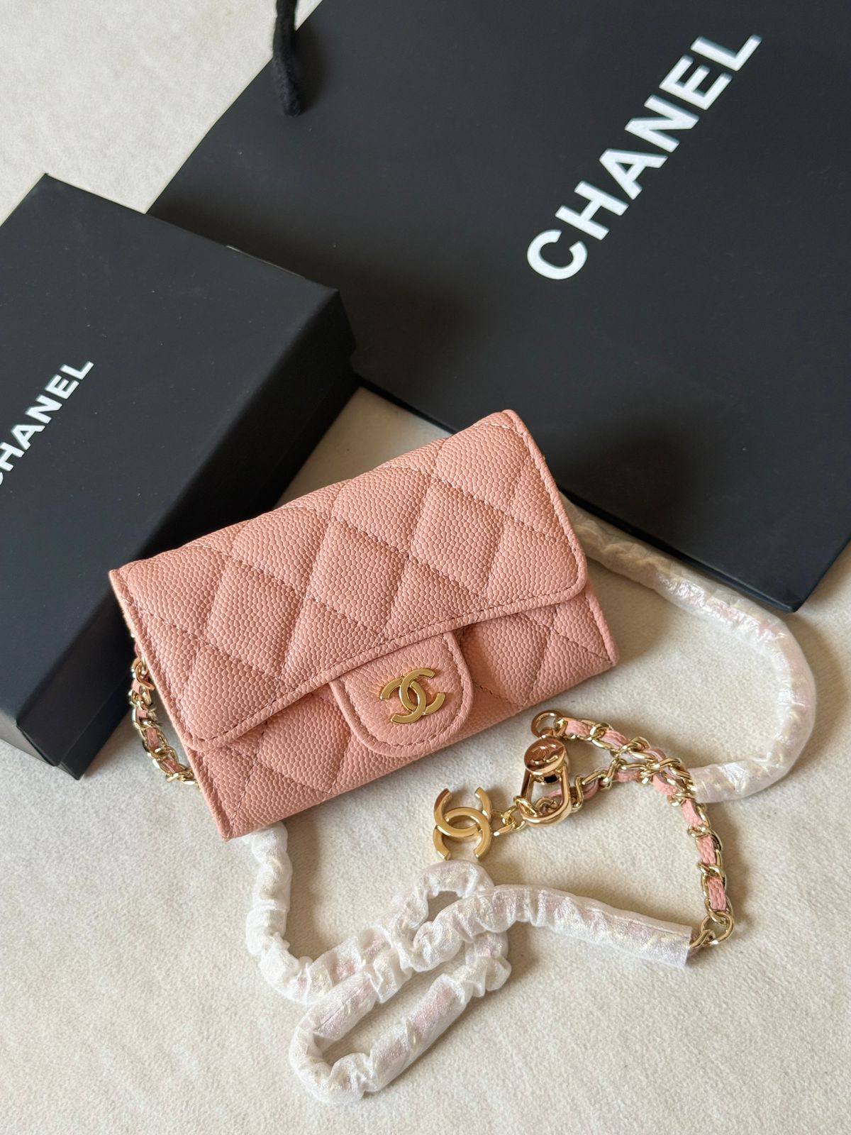 Chanel
Super master quailty

380 dhs🇦🇪🇦🇪

Zain275
♥️♥️♥️