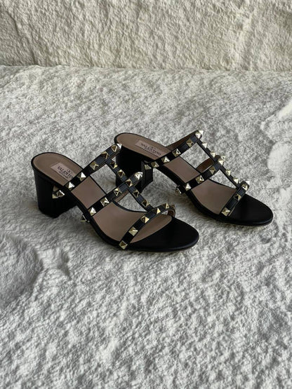 Valentino
SuperMaster Quality 💯
450 dhs🌺
Size:36-41💥

Zain171
♥️♥️♥️