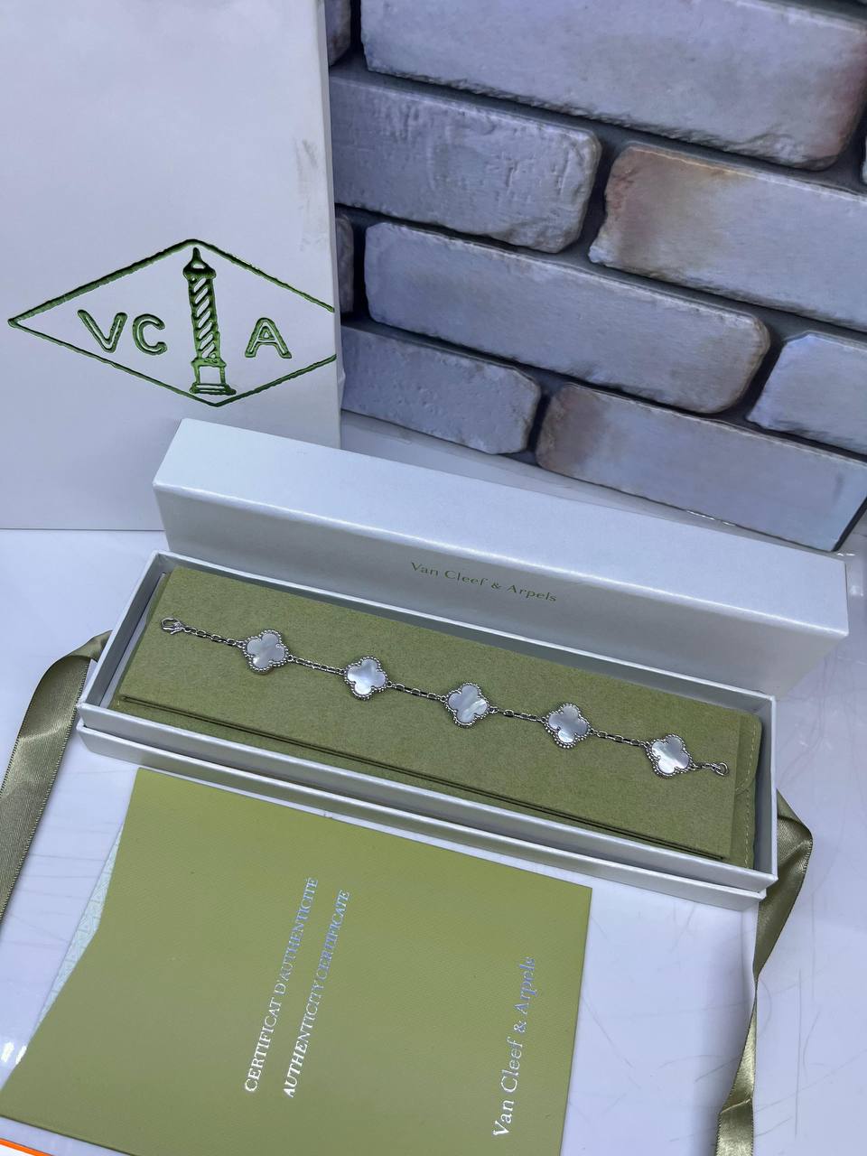 vCA
Bracelet’s
Master quality 🍃
55 dhs🪙🌨️

Zain263
♥️♥️♥️