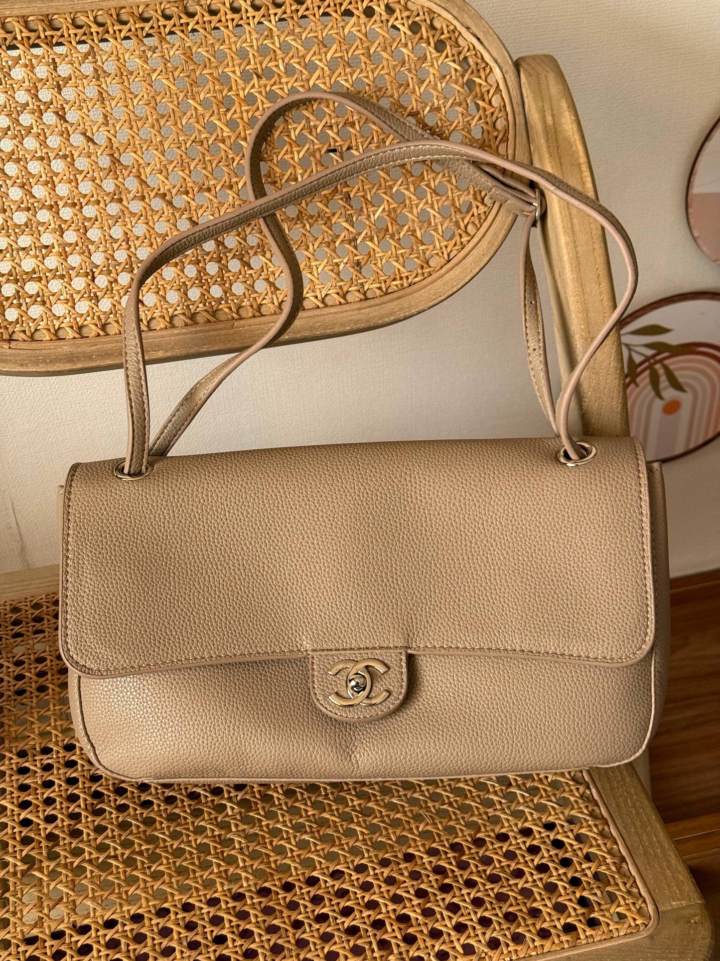 New Collection✨✨✨
CHANEL
33cm
430 dhs🇦🇪🇦🇪
*MASTER QUALITY*
With box🎁

Zain167
♥️♥️♥️