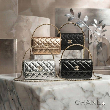 CHANEL Top Handle
Flap shoulder bag
Patent & Lambskin leather
Gold Hardware
With BOX
size : 19 cm

120 dhs🇦🇪🇦🇪

Zain239
♥️♥️♥️