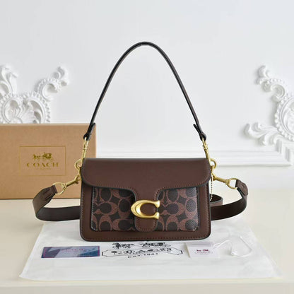 Coach
21cm 

100 dhs✅

Withbox
🎁🎁🎁

Zain143
♥️♥️♥️