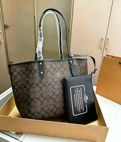 COACH 
GOOD QUALITY 
WITH BOX 
120 dhs🇦🇪🇦🇪

Zain295
♥️♥️♥️