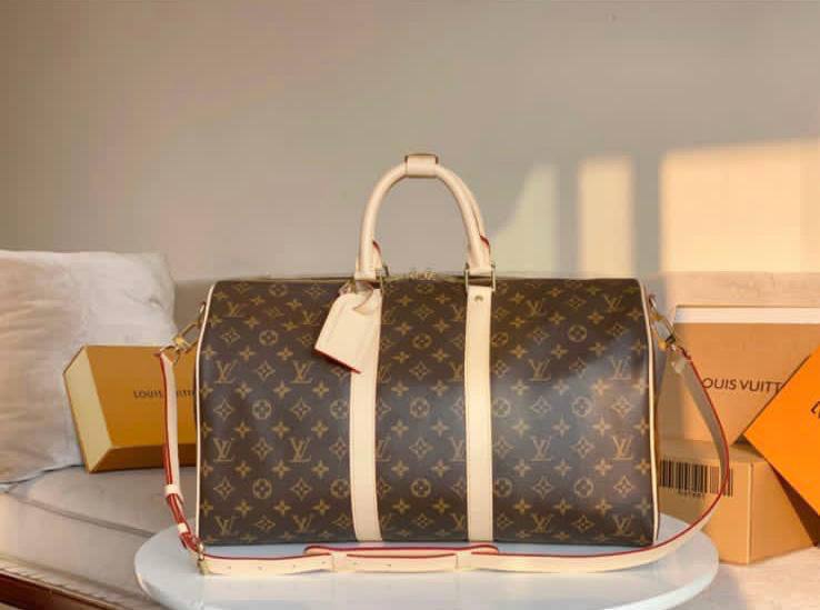 Louis vuitton💕💕✨
Duffel bag Super master quality 🔥🔥
Available ✨💕💕
With full packing 📦🎀
For Price 👇 WTSP Text Zain 0568585901

Zain252
♥️♥️♥️