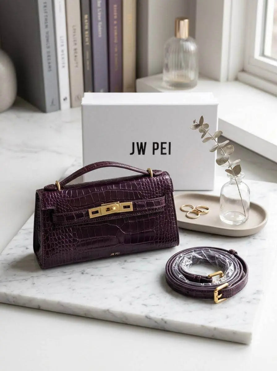 Valentino - JW PEI - BOTTEGA - D&G - PRADA - PATEK - Chanel - Fendi - Dior - MK - Loro Piana - LV - Aquazzura - Jimmy Choo - Christian Louboutin - Van Cleef - APM - Rolex - Cartier - Hermes - Gucci - Polene - ALO - Coach - Loewe - Adidas - Nike - YSL - QC