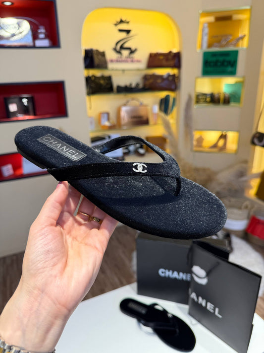 CHANEL master

180 dhs✅
SIZE  36   TO   41*

Zain224

اطلبوه من الوتس المثبت في الأعلى👆🏻👆🏻

تواصلو معنا 👈🏻 Zain 
For order WhatsApp pinned 👆🏻

♥️♥️♥️