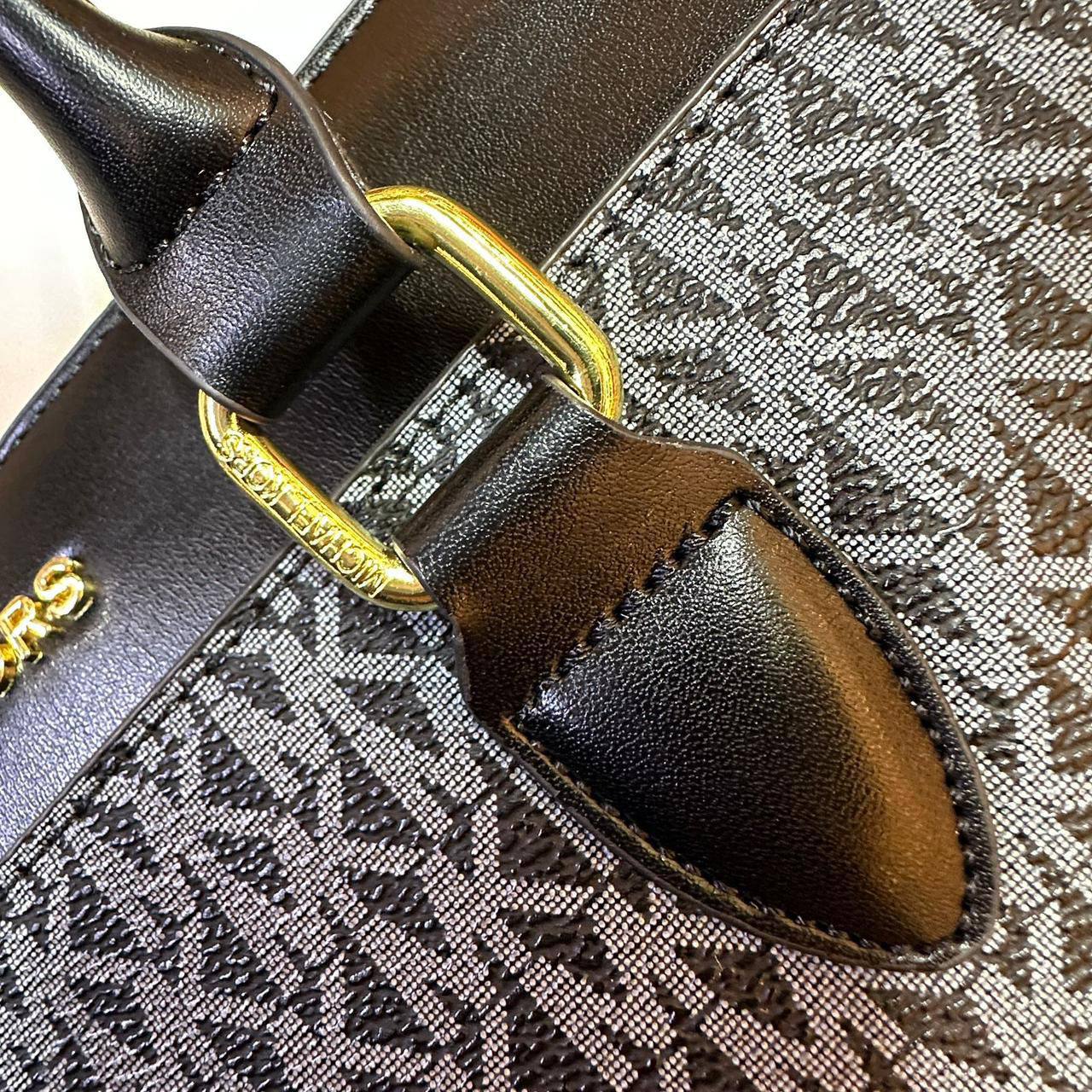 MK 
 GOOD QUALITY 
100 dhs✅

Zain39
♥️♥️♥️