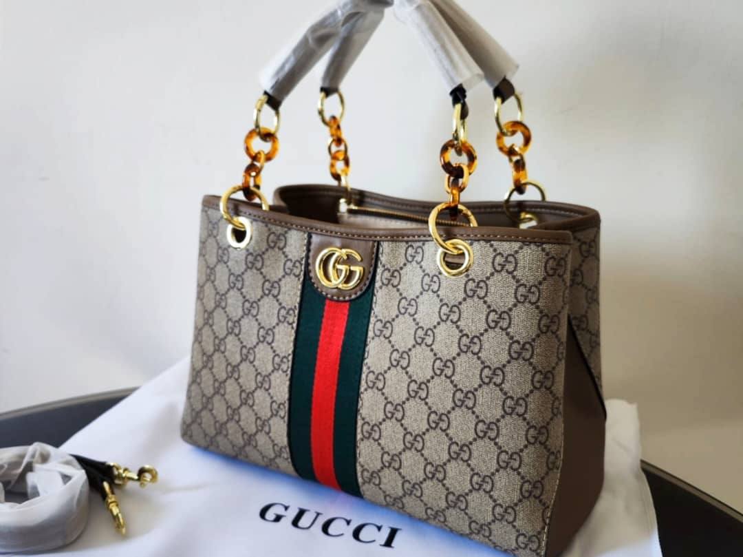 Fendi - Gucci - Chanel
110 dhs✅
high quality

Zain26
♥️♥️♥️
