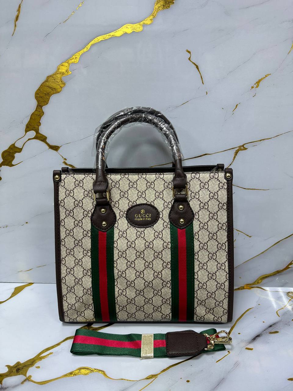 Gucci
New
70 dhs💓

Zain50
♥️♥️♥️