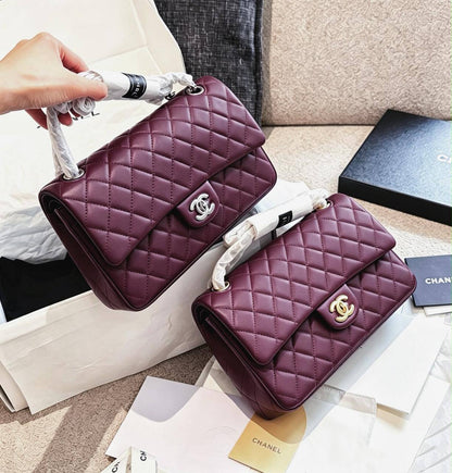 CHANEL NEW CAME HIGH QUALITY WITH FOLDING BOX 
130 dhs🇦🇪🇦🇪

Zain295
♥️♥️♥️
