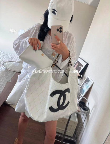 CHANEL

 MASTER QUALITY
 RESTOCK 

295 dhs🇦🇪🇦🇪

Zain295
♥️♥️♥️