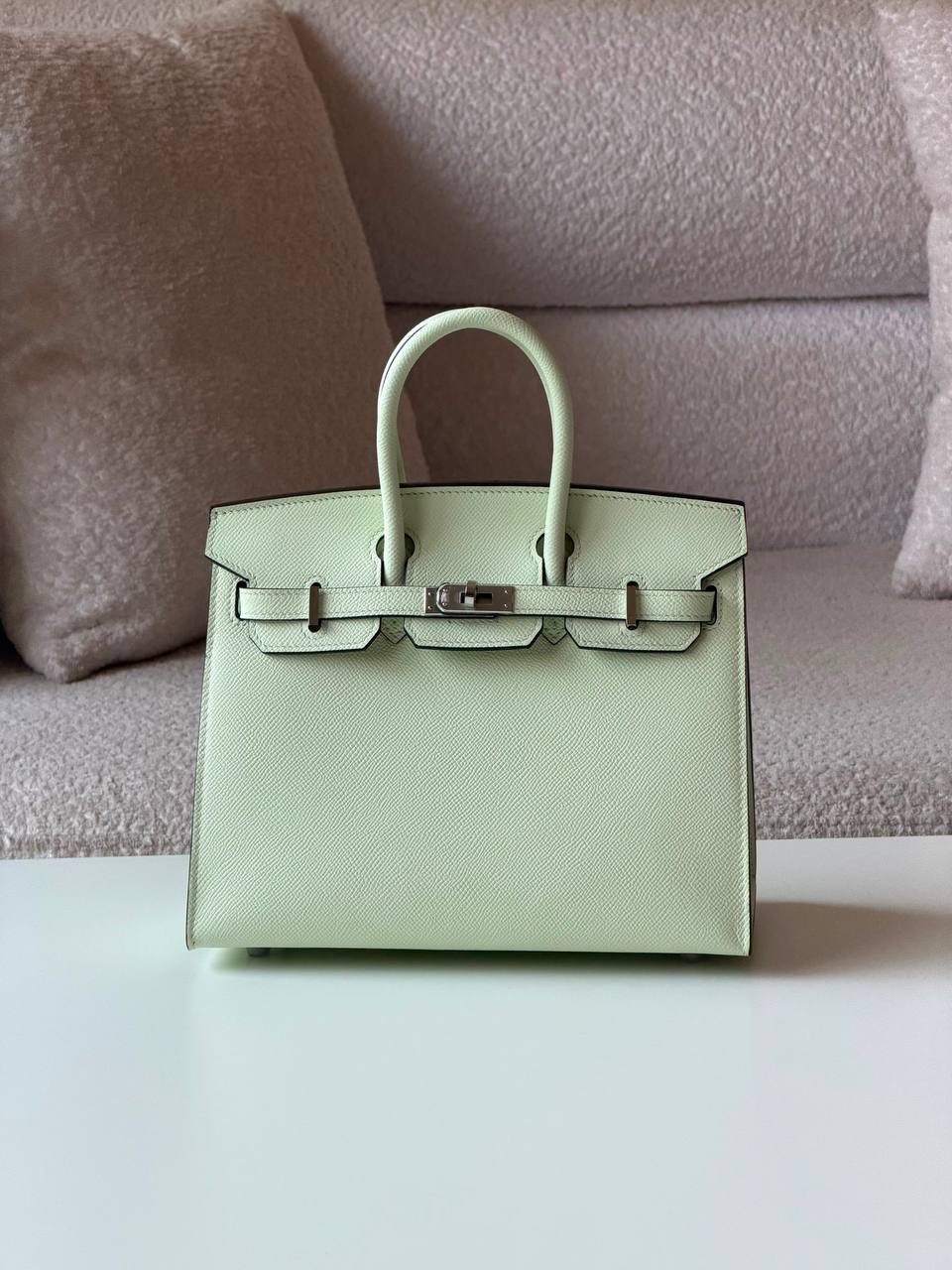 Hermes birkin 25cm💕super master quality😍with box❤️
600 dhs🇦🇪🇦🇪

Zain52
♥️♥️♥️