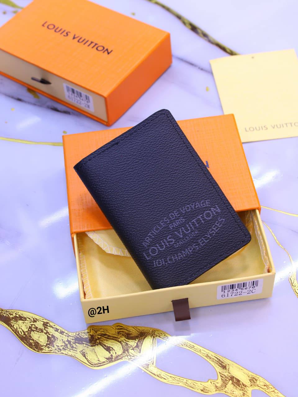 LV WALLET 

WITH BOX
🎁🎁🎁

45 dhs❣️

Zain58
♥️♥️♥️