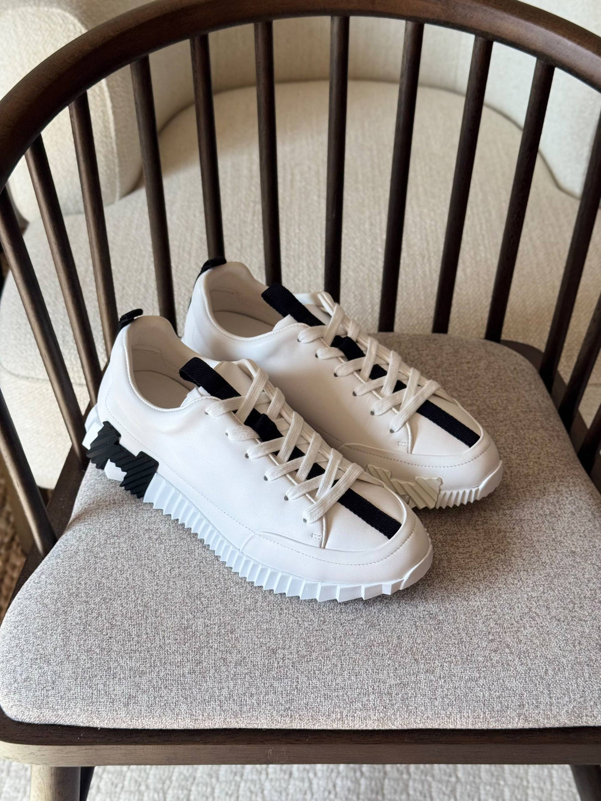 Hermes sneaker

Vip Quality

Size: 40 to 47
500 dhs🇦🇪🇦🇪

Zain185
♥️♥️♥️