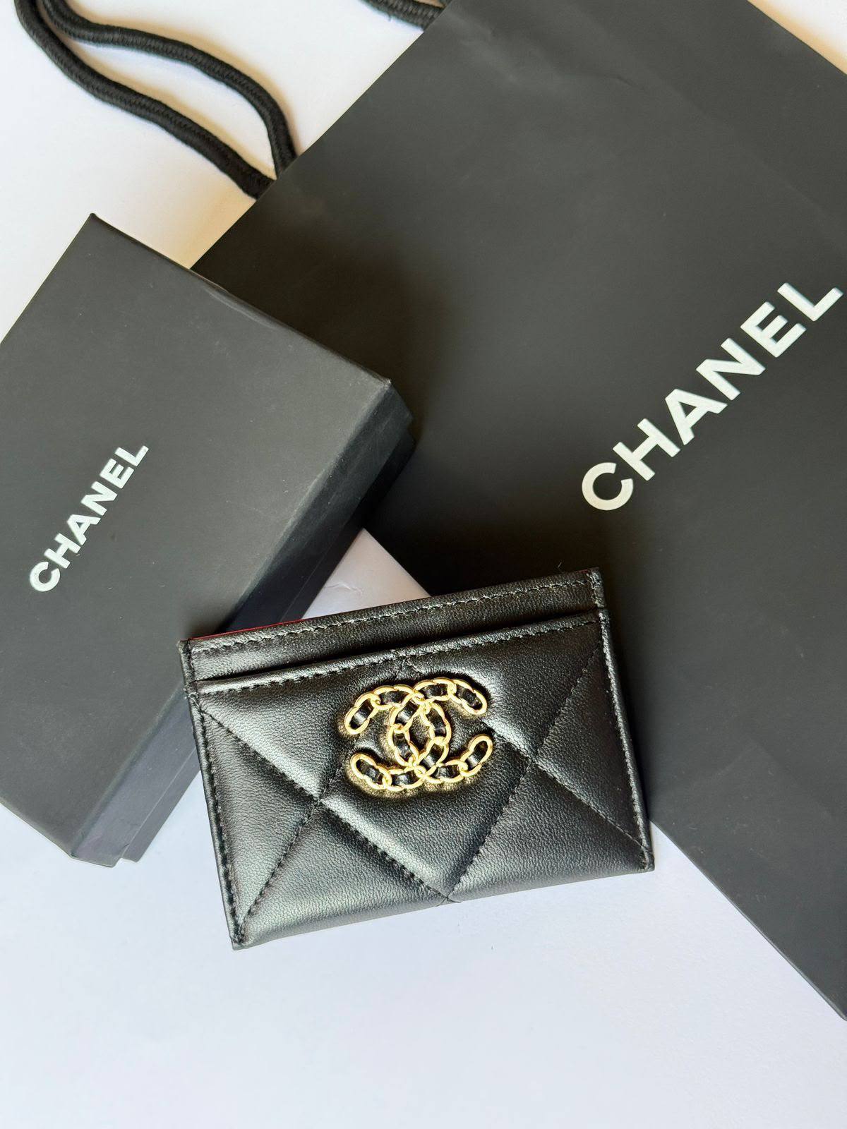 Chanel

Super Master

280 dhs🇦🇪🇦🇪

Zain275
♥️♥️♥️