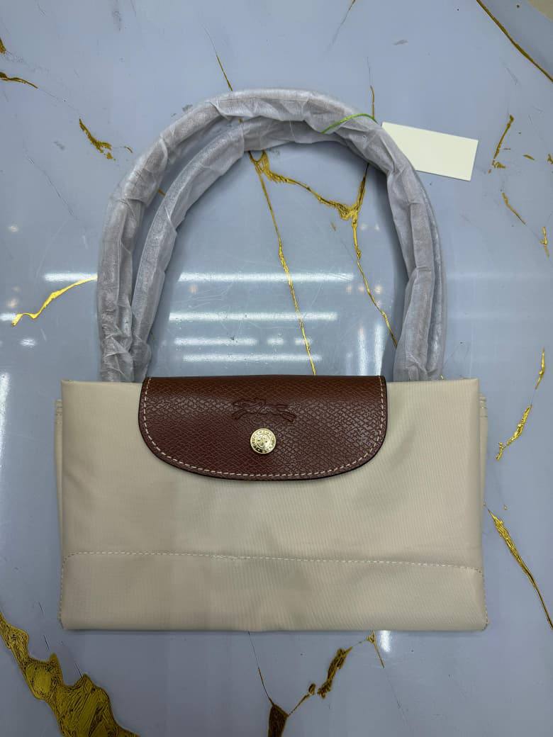 Long champ
47Cm 
75 dhs🪙🌨️
High Quality

Zain50
♥️♥️♥️