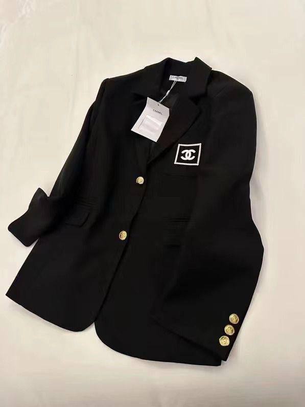 New collections 

good  quality  ✅

 Sizes:S M L xl 

Available now
240 dhs🇦🇪🇦🇪

Zain231
♥️♥️♥️