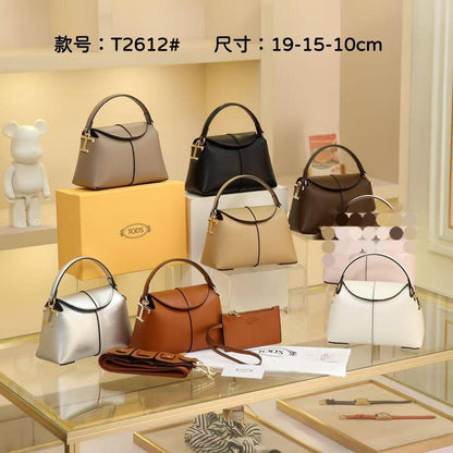 TODS

105 dhs🇦🇪🇦🇪

 each with box

Zain26
♥️♥️♥️