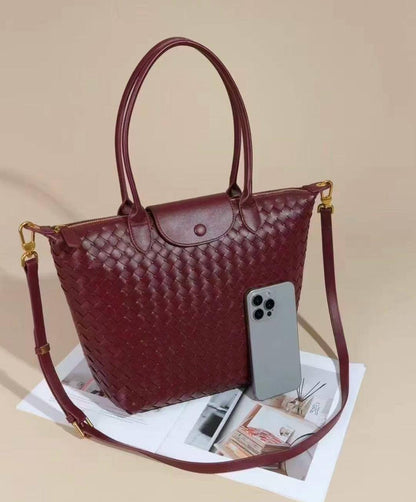 BOTTEGA 
COPY ONE 
130 dhs🇦🇪🇦🇪

Zain295
♥️♥️♥️
