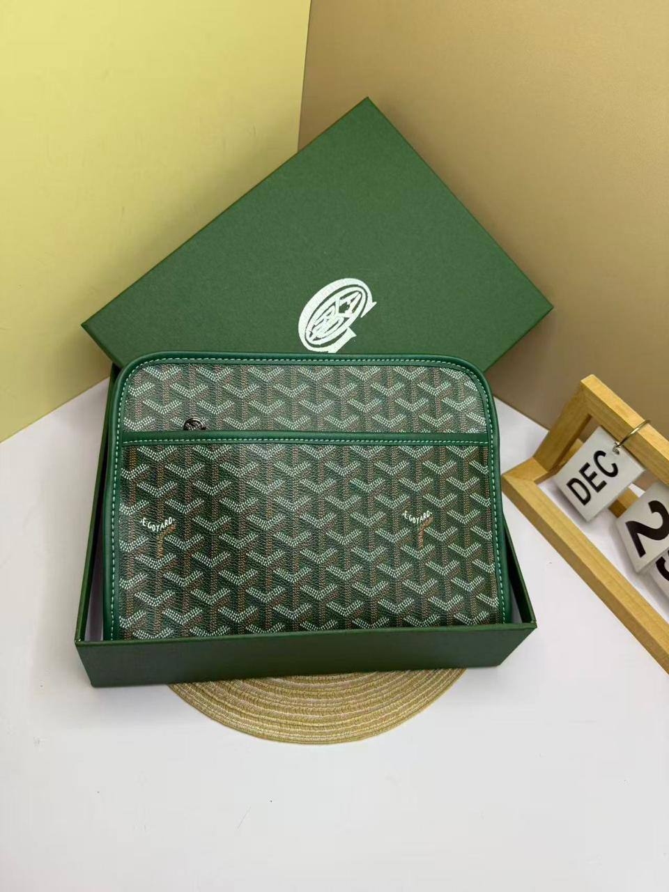 AVAILABLE 
GOYARD 

WITH BOX 🎁 
85 dhs🇦🇪🇦🇪

Zain169
♥️♥️♥️