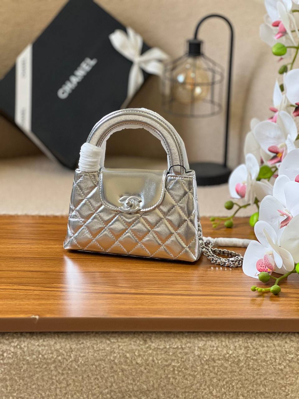 *CHANEL*
*19cm*
*Available Now*
For Price 👇 WTSP Text Zain 0568585901

Zain257
♥️♥️♥️